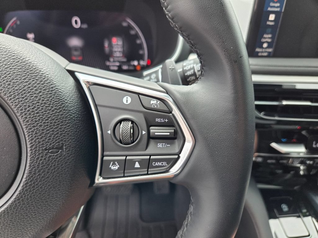 Used 2025 Acura MDX FWD image 31