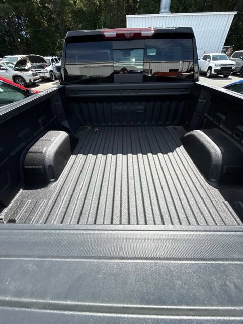 Used 2026 GMC Sierra 1500 AT4 w/ AT4 Premium Package AWD/4WD image 11