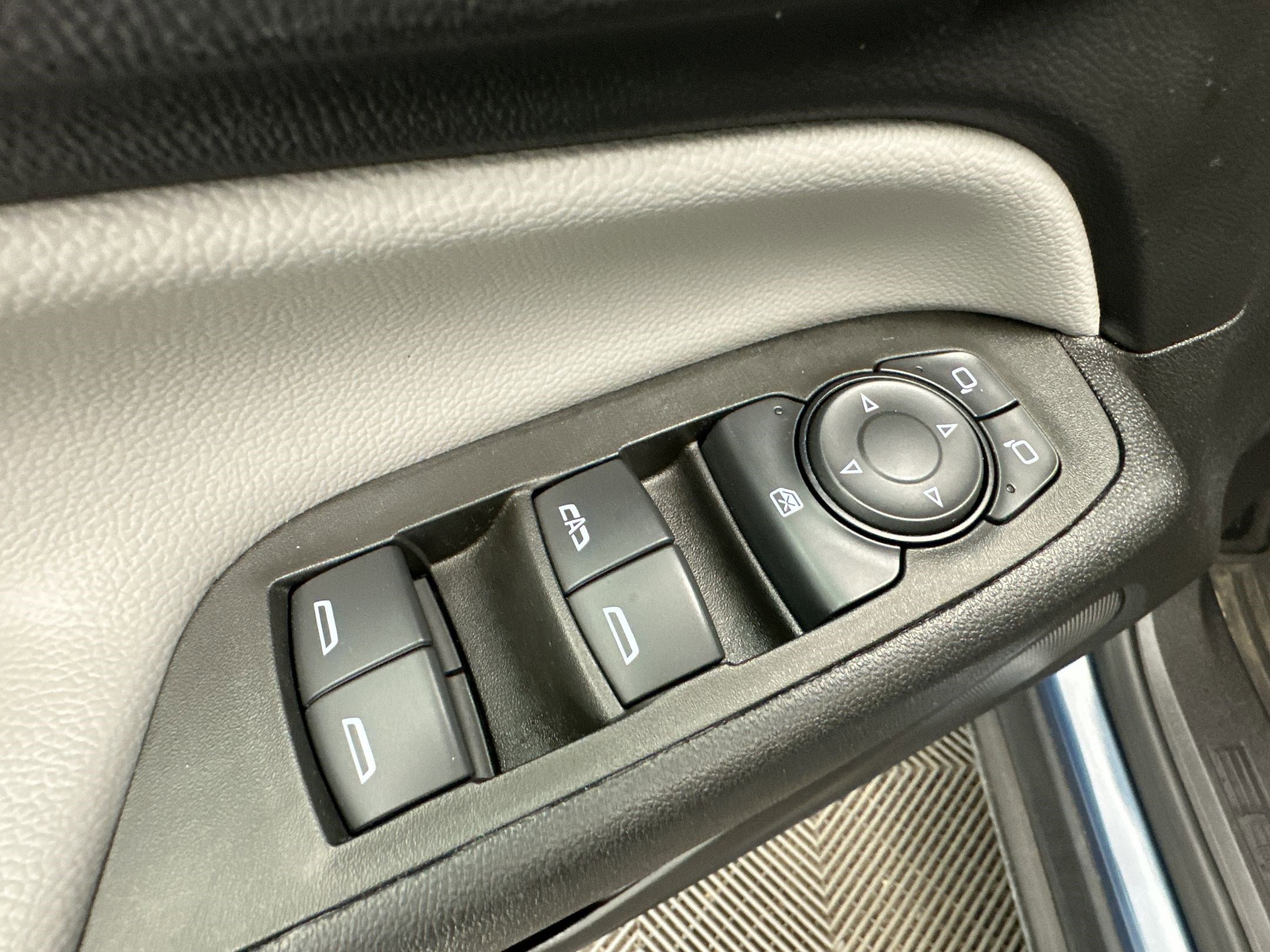 Certified 2024 Chevrolet Equinox LS w/ LS Convenience Package image 12