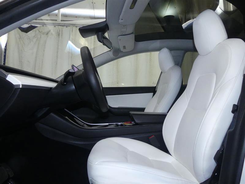 Used 2021 Tesla Model Y Long Range image 20