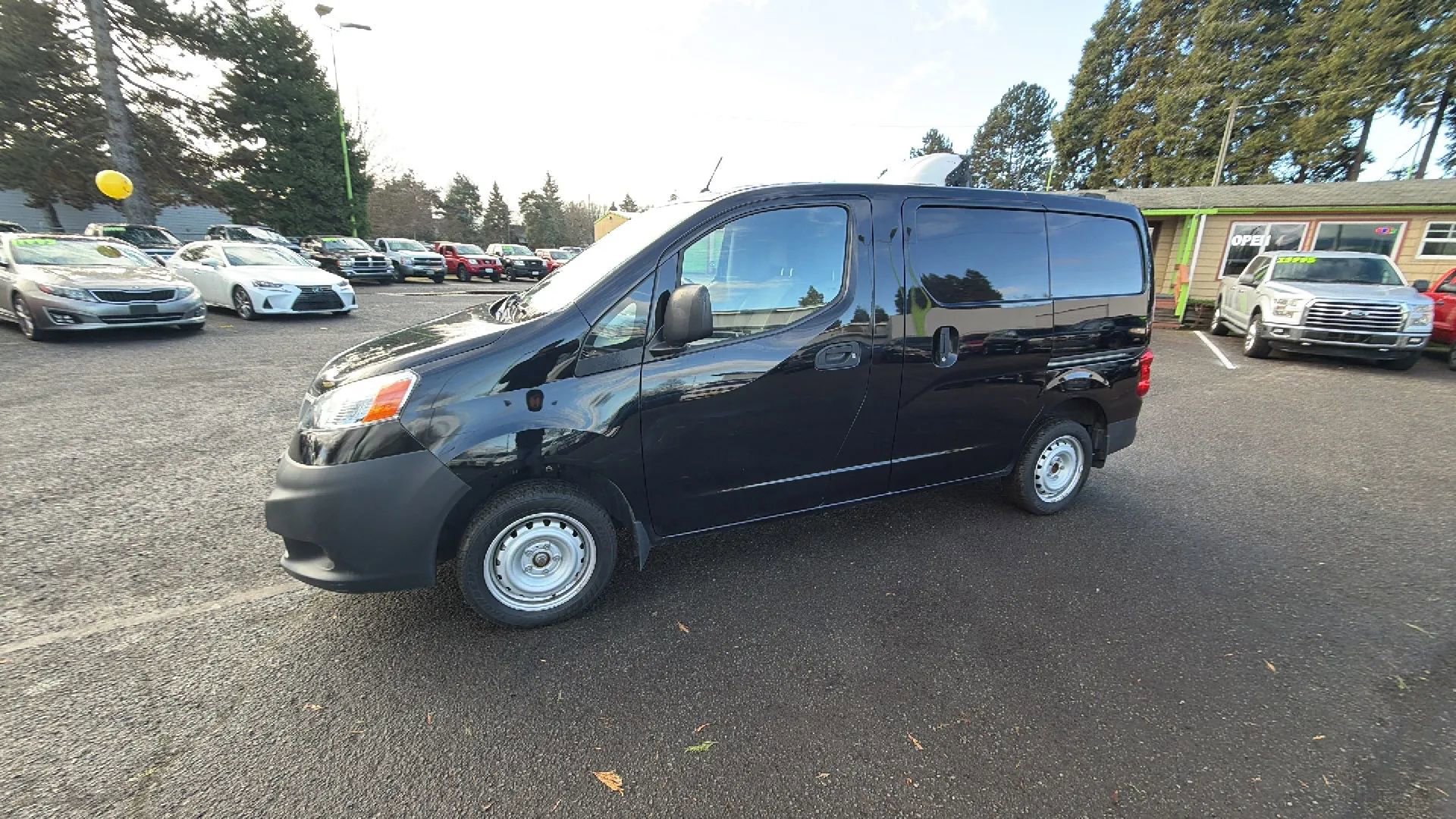 Used 2019 Nissan NV200 S w/ Cruise Control Package image 6