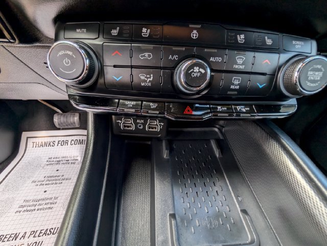 Used 2025 Dodge Durango R/T AWD/4WD image 23