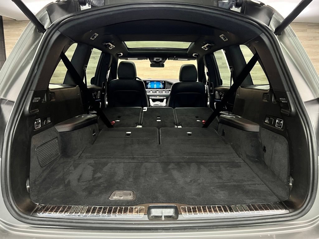 Used 2021 Mercedes-Benz GLS 580 4MATIC image 24