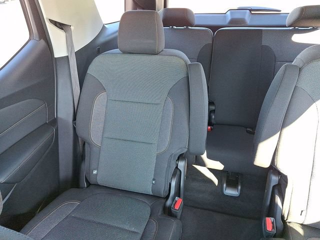 Used 2021 Chevrolet Traverse LT FWD image 12