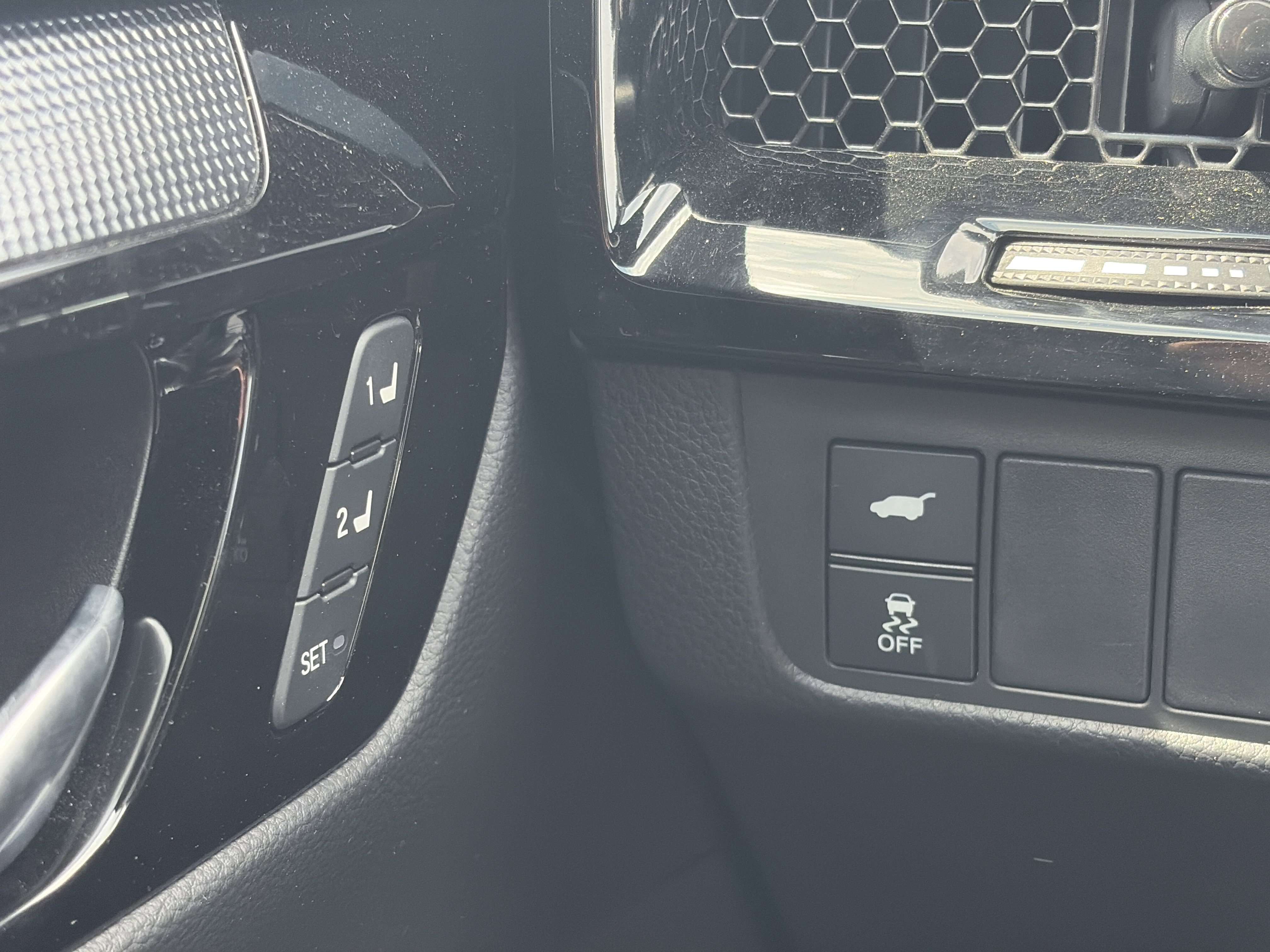 Used 2024 Honda CR-V Sport Touring image 28