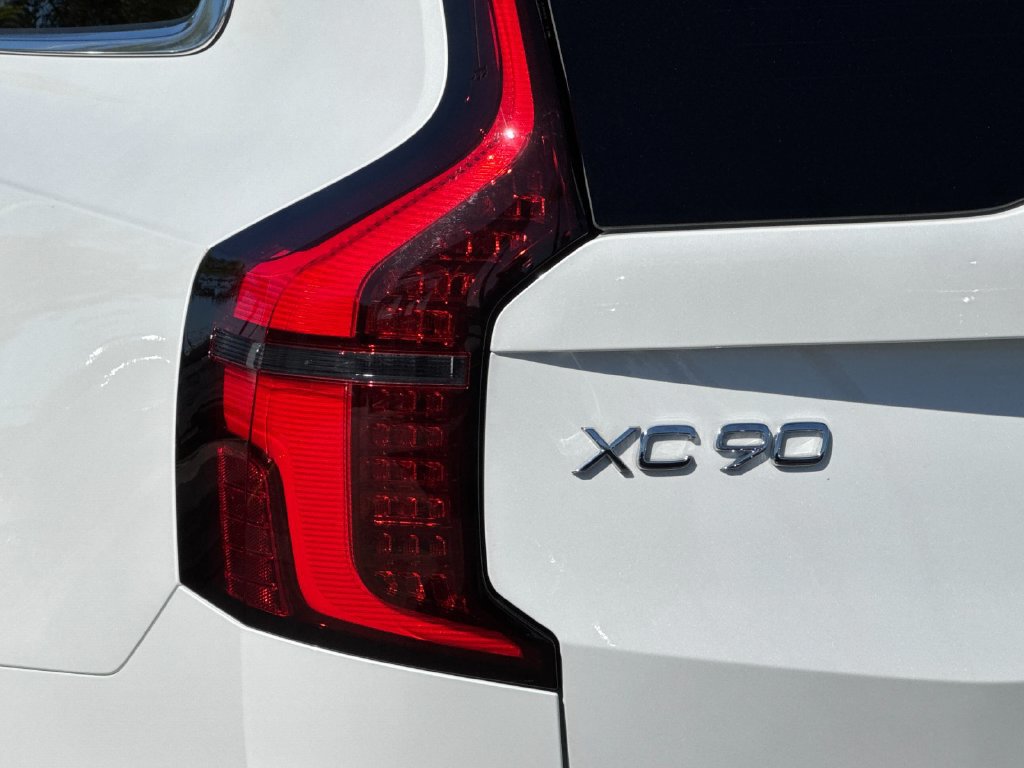 Certified 2026 Volvo XC90 B6 Plus AWD/4WD image 27