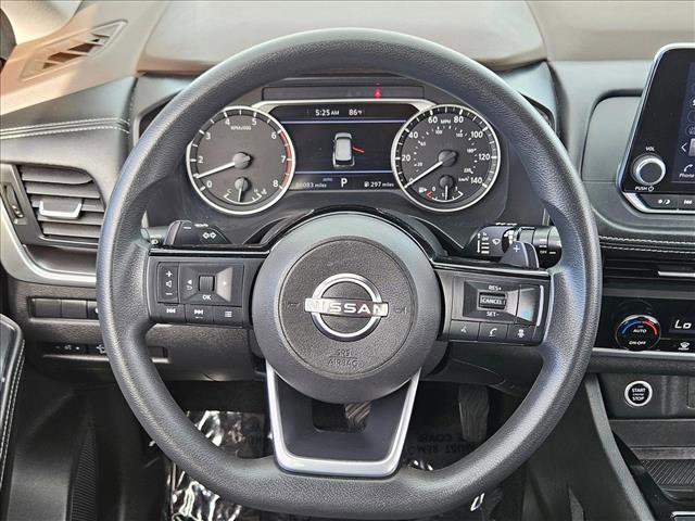 Used 2023 Nissan Rogue SV image 13
