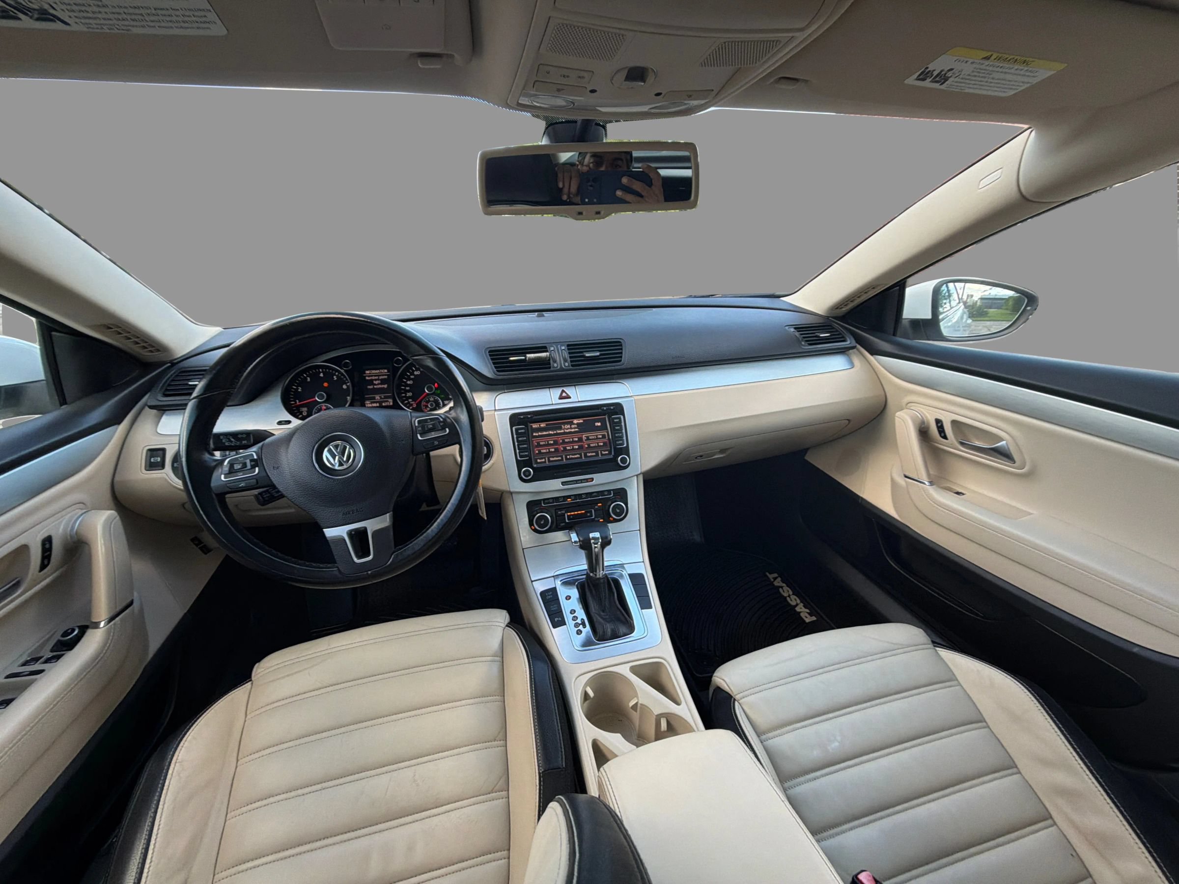 Used 2010 Volkswagen CC Luxury FWD image 23