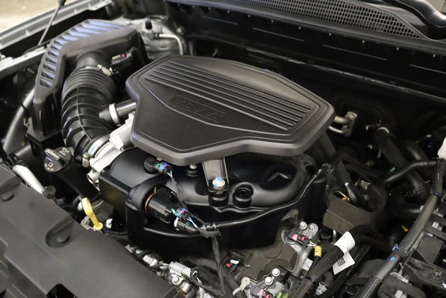 Used 2025 Chevrolet Blazer RS image 11