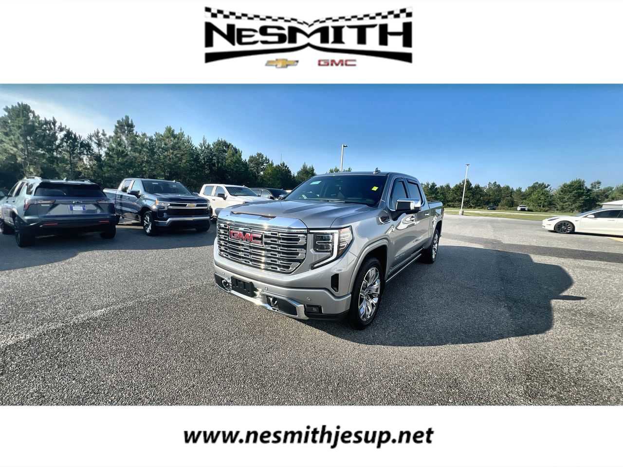 Used 2024 GMC Sierra 1500 Denali image 1