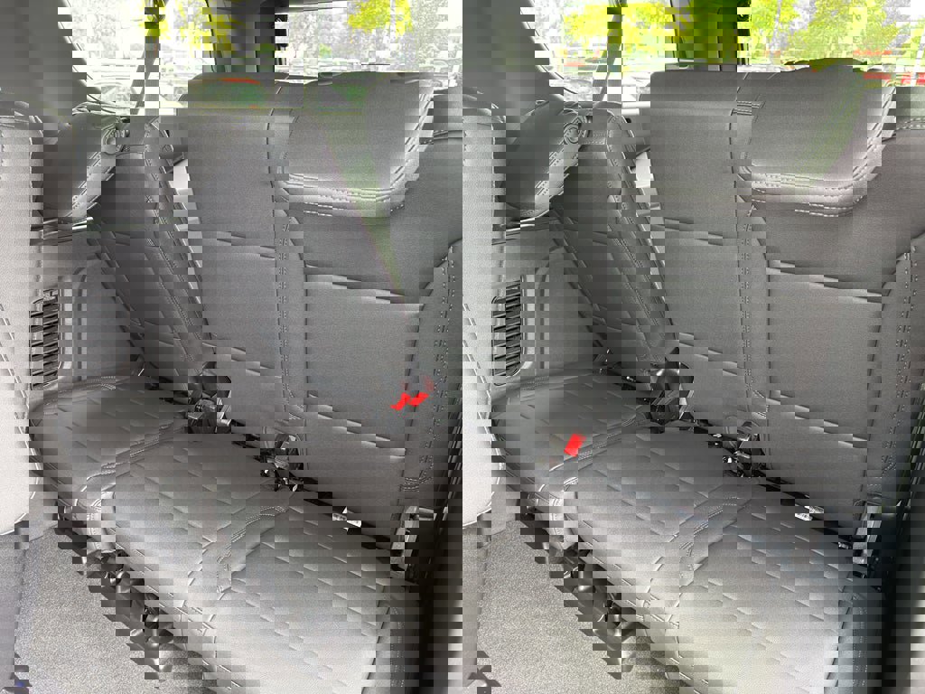 New 2026 Chevrolet Suburban LT w/ Comfort Package image 25