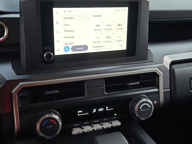 Used 2025 Toyota 4Runner SR5 AWD/4WD image 15