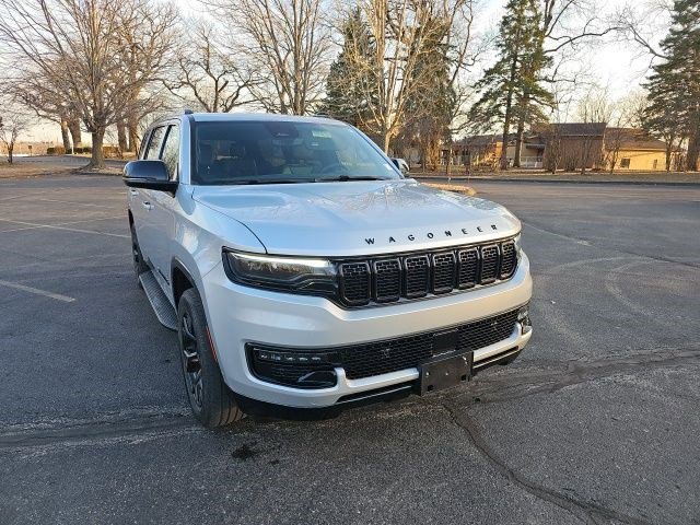 Used 2023 Jeep Wagoneer Series II image 8