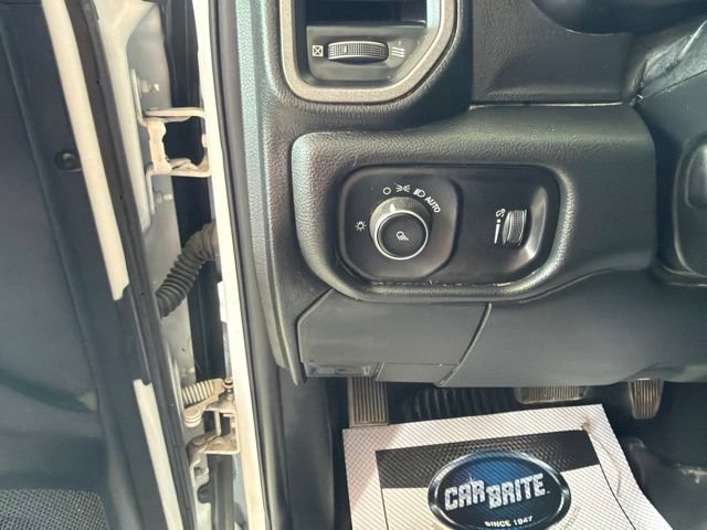 Used 2021 RAM 2500 Tradesman w/ Chrome Appearance Group AWD/4WD image 16