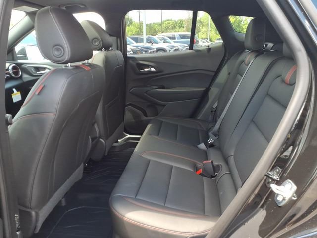 New 2026 Chevrolet Trax RS w/ Sunroof Package FWD image 10