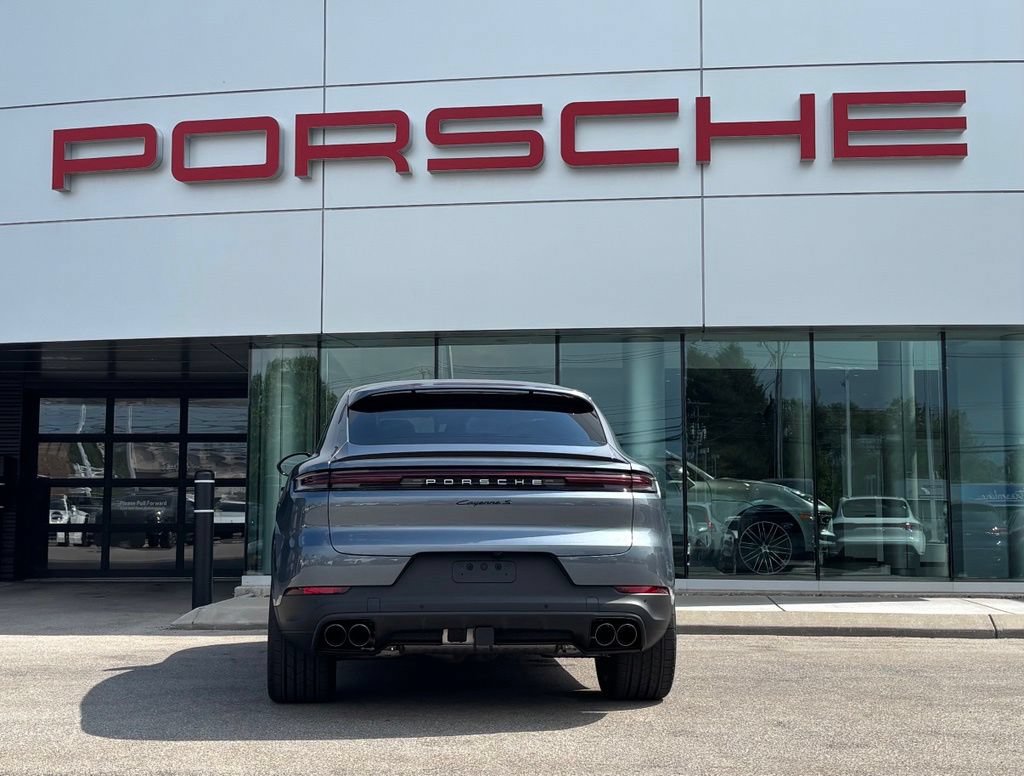 New 2026 Porsche Cayenne S AWD/4WD image 8