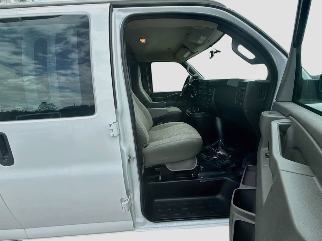 Used 2023 Chevrolet Express 2500 w/ Driver Convenience Package RWD image 24