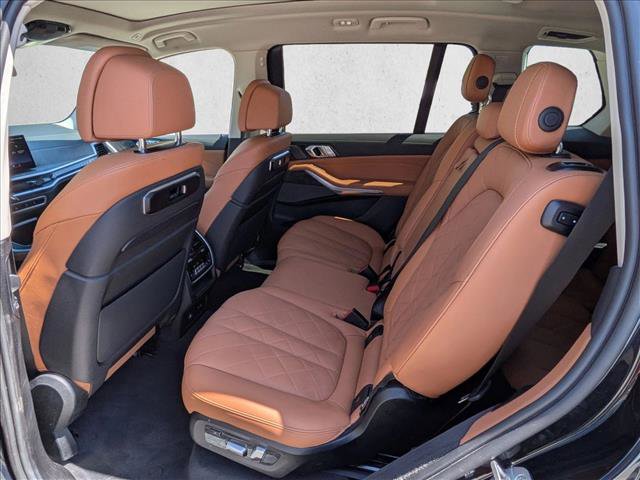 Used 2023 BMW X7 xDrive40i w/ Premium Package AWD/4WD image 19