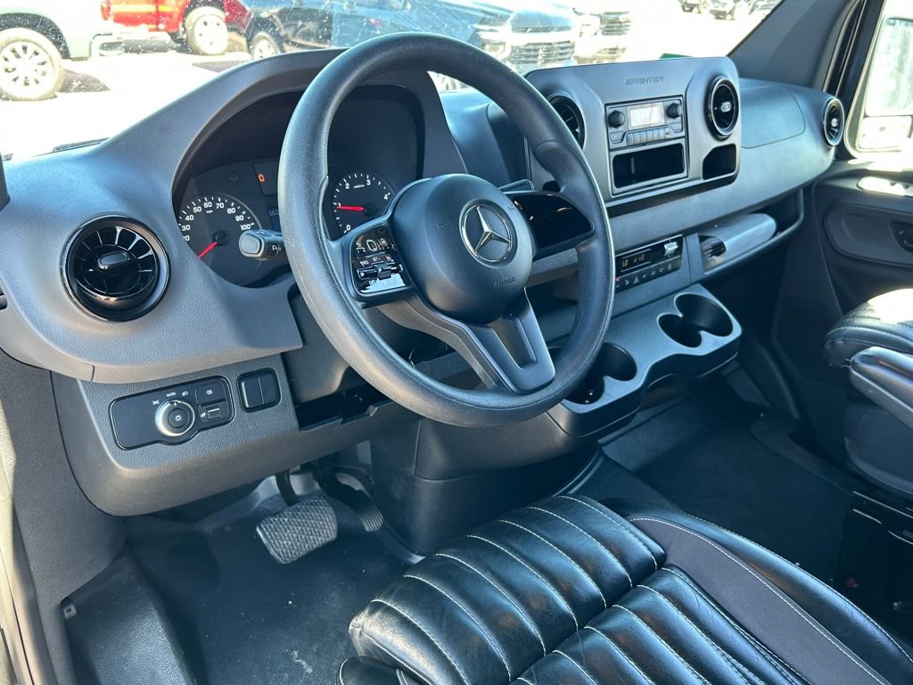 Used 2019 Mercedes-Benz Sprinter 2500 image 5
