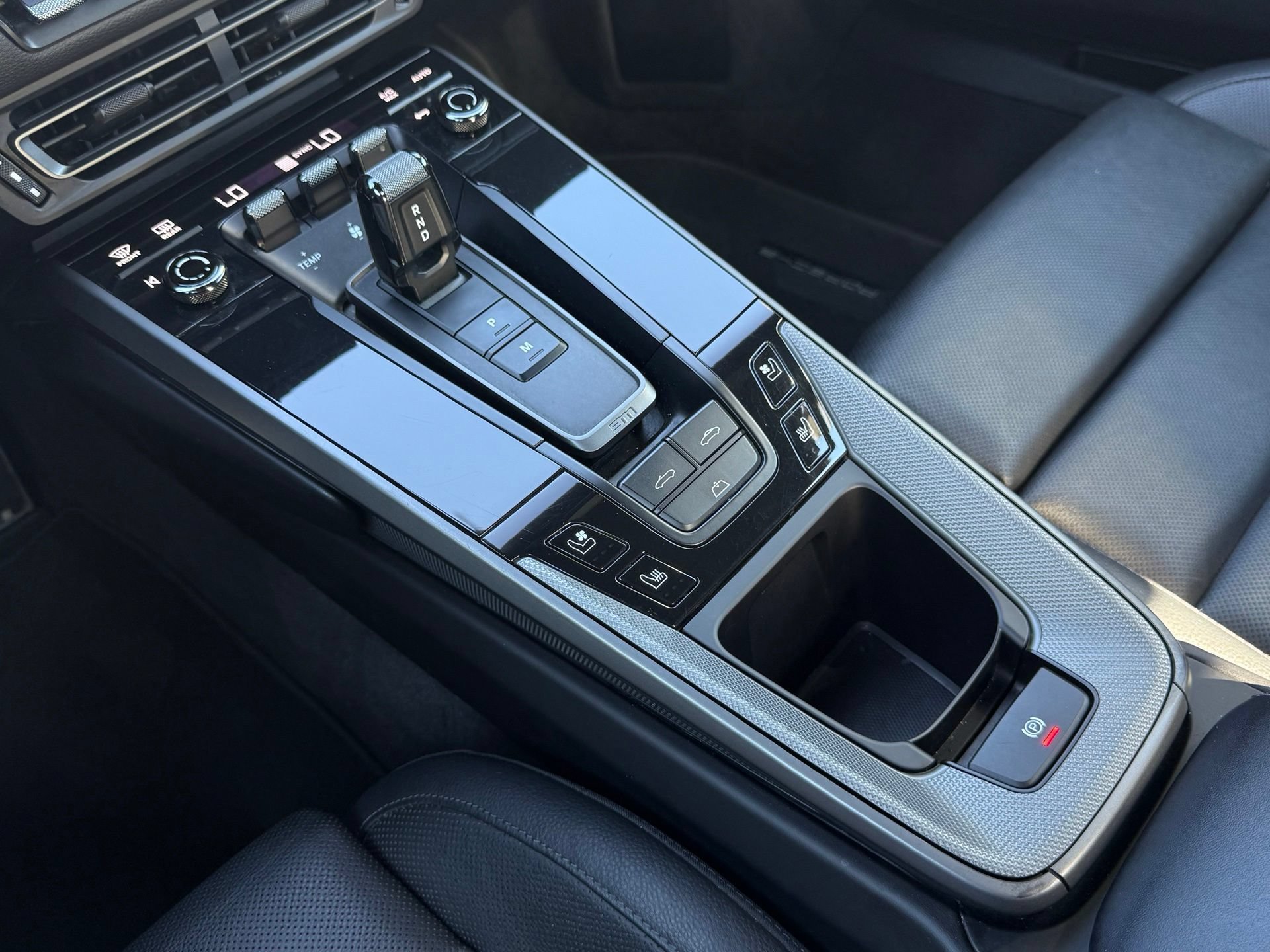 Certified 2024 Porsche 911 Carrera RWD image 22