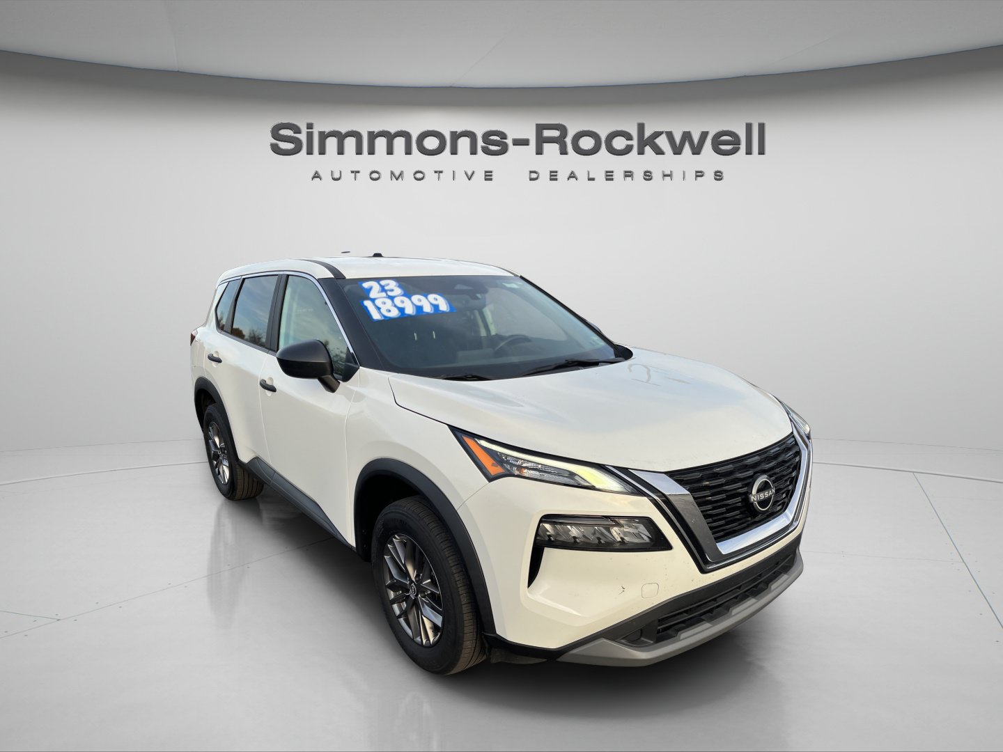 Used 2023 Nissan Rogue S AWD/4WD image 7