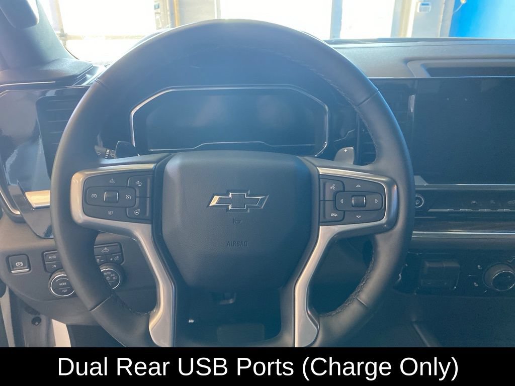 Used 2025 Chevrolet Silverado 1500 RST AWD/4WD image 13
