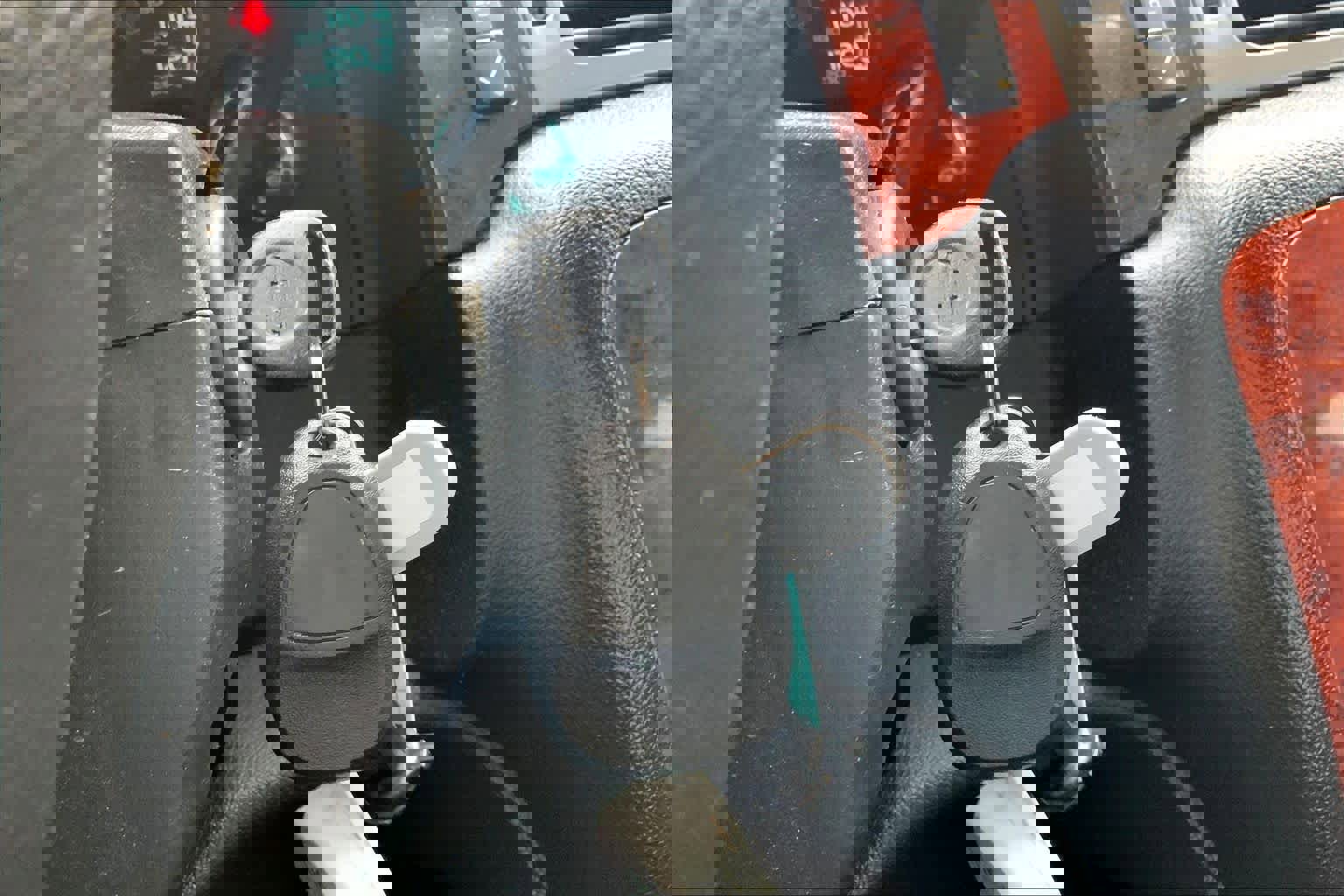 Used 2013 Chevrolet Suburban LTZ image 14