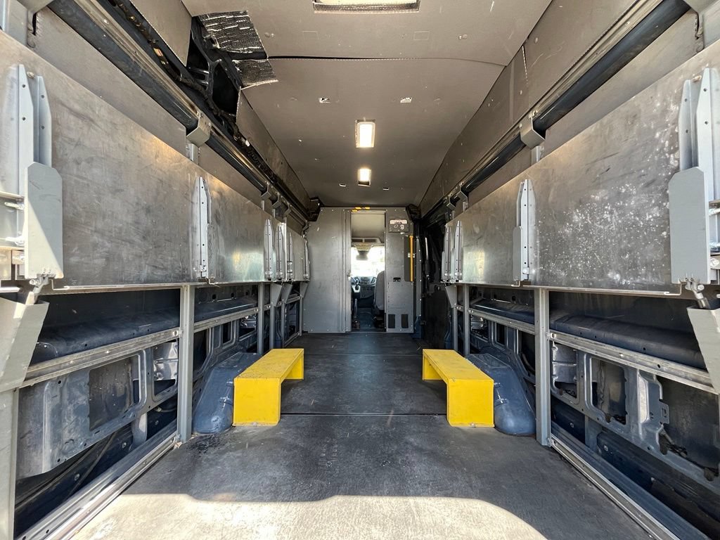 Used 2019 Ford Transit 250 148 High Roof Extended RWD image 8