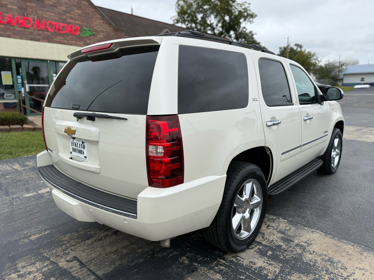 Used 2013 Chevrolet Tahoe LTZ image 8