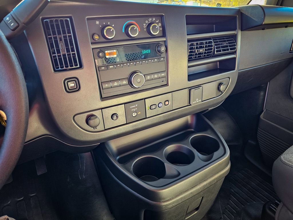 New 2025 GMC Savana 3500 Extended w/ Driver Convenience Package image 19