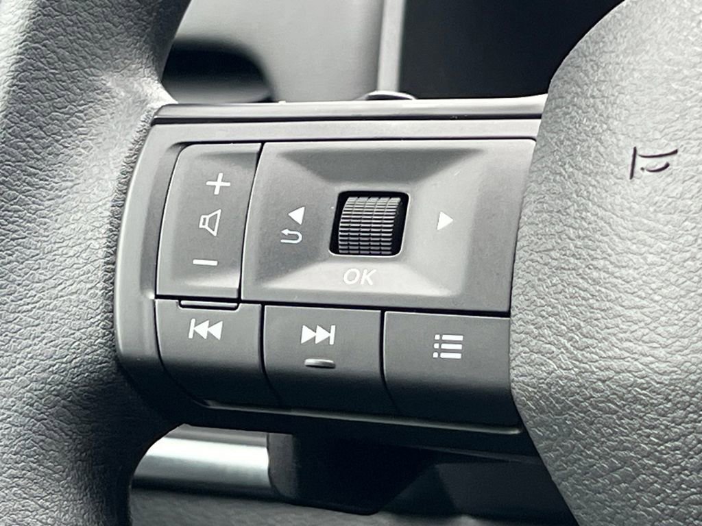 Used 2026 Nissan Rogue S image 10