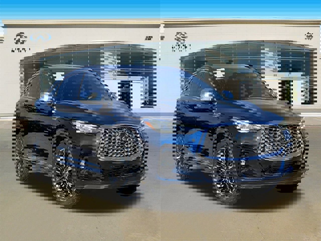 Used 2023 INFINITI QX55 Essential w/ Accent Package