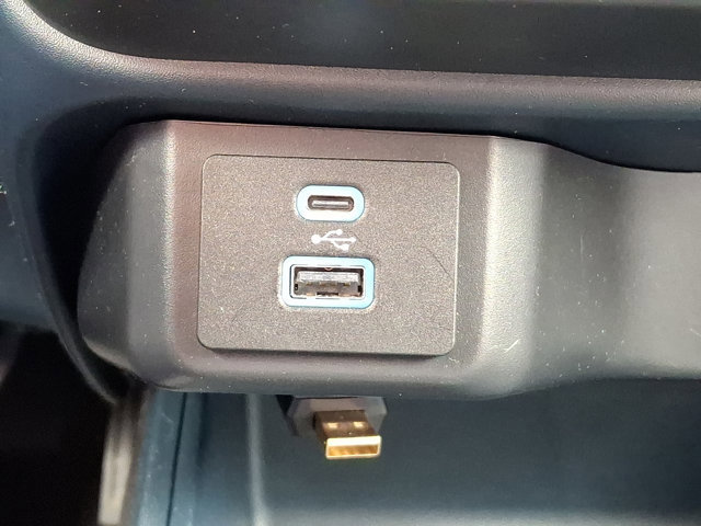 Used 2023 Ford Maverick XLT image 24