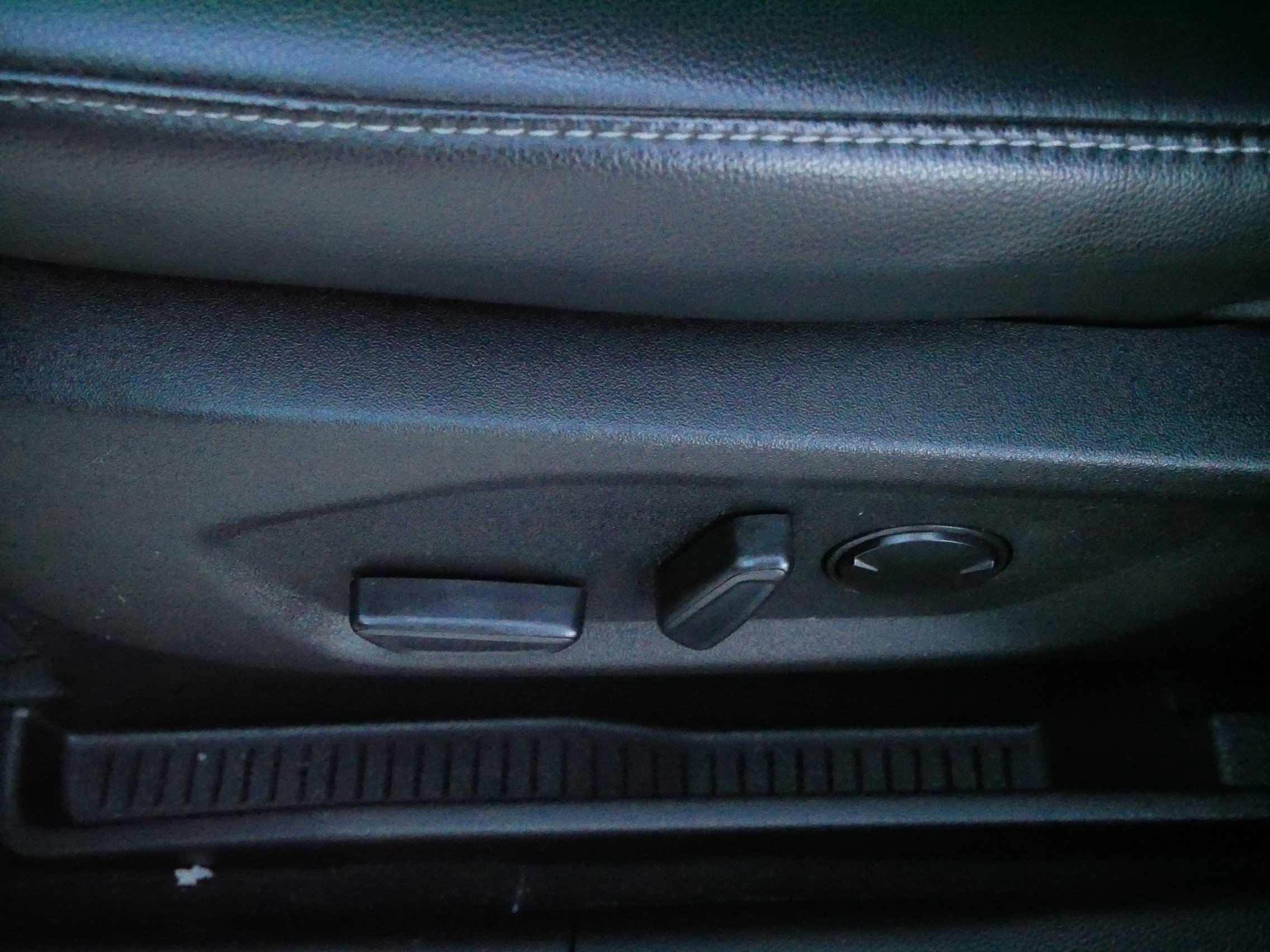 Used 2023 Ford Edge SEL image 20