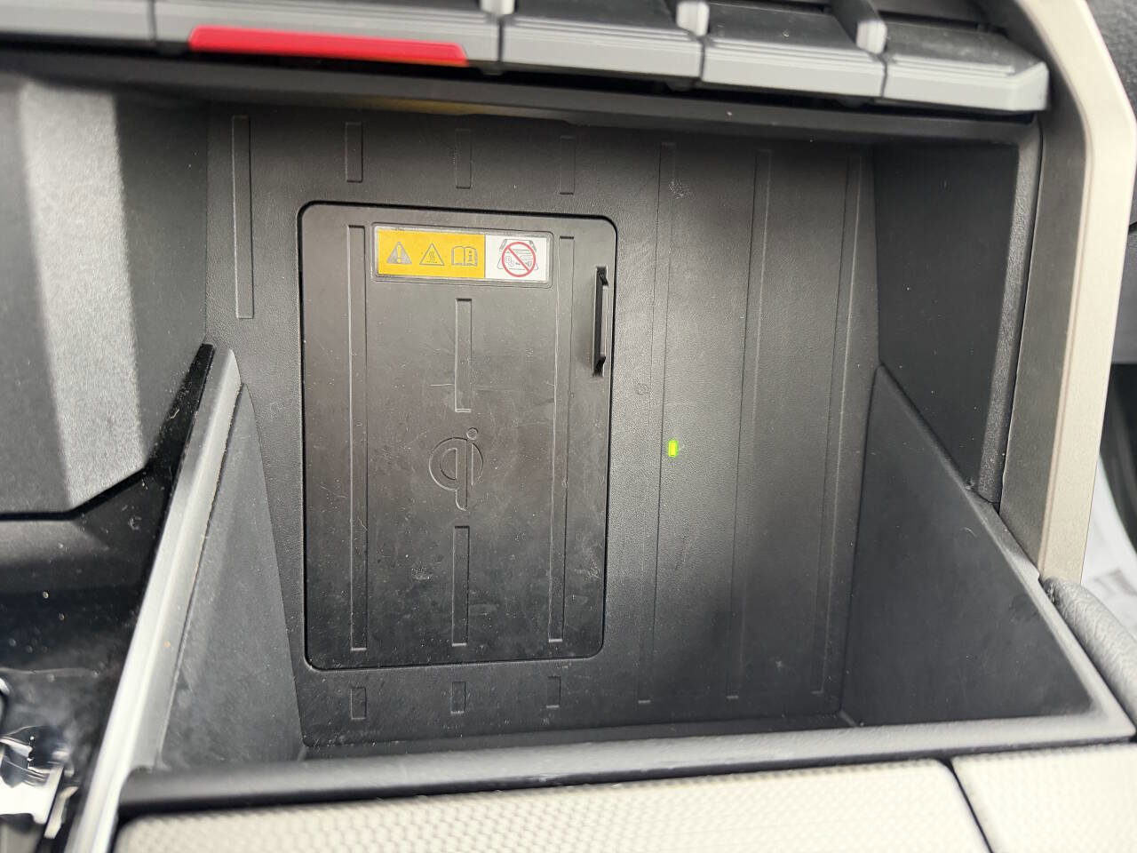 Used 2024 Toyota Sequoia Limited w/ Tow Technology Package AWD/4WD image 16