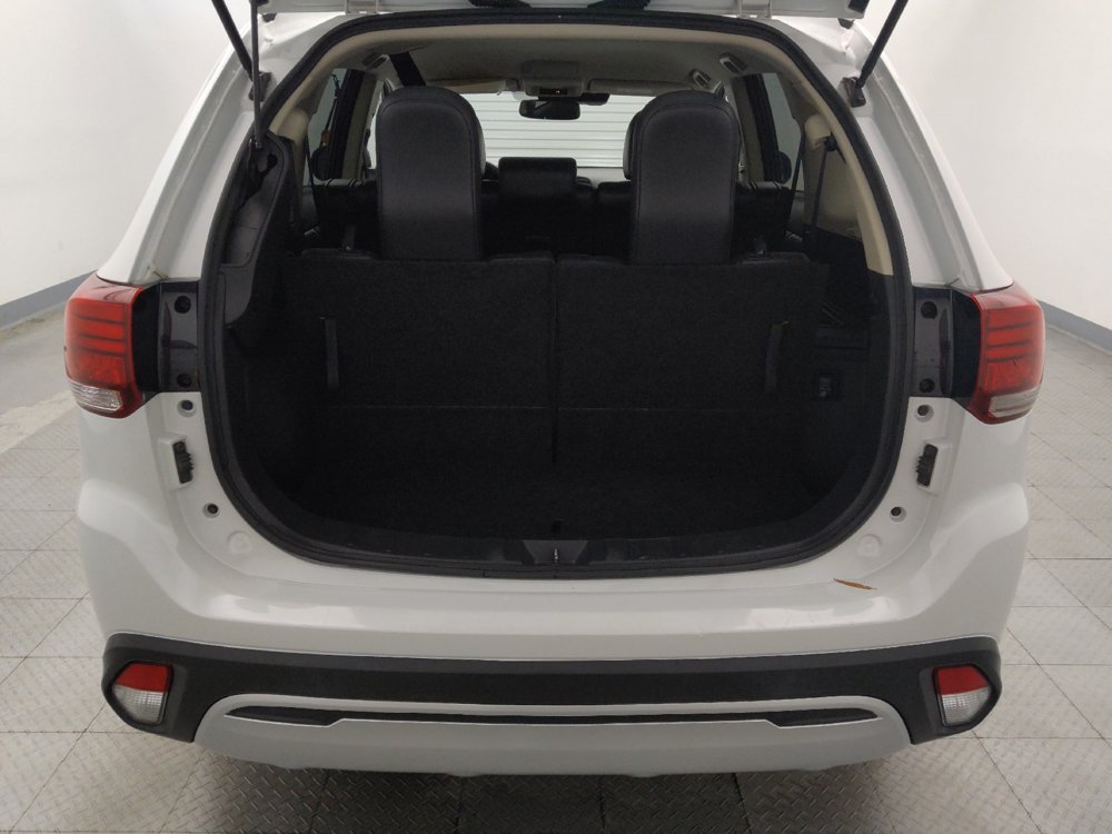 Used 2020 Mitsubishi Outlander SEL AWD/4WD image 29