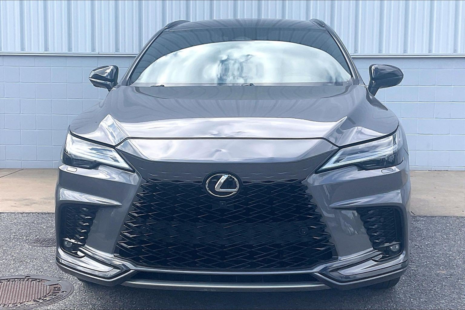 Used 2023 Lexus RX 500h F Sport w/ Accessory Package (Z1) AWD/4WD image 3