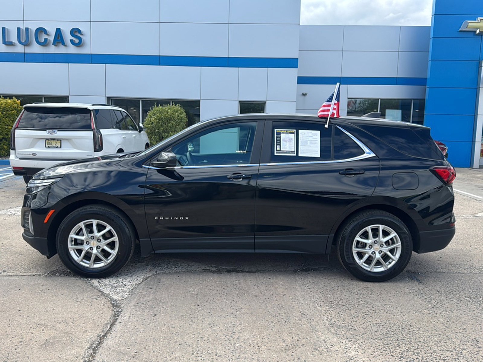 Used 2022 Chevrolet Equinox LT FWD image 8