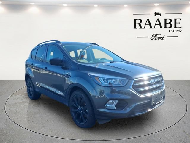 Used 2018 Ford Escape SE w/ SE Sport Appearance Package AWD/4WD image 5