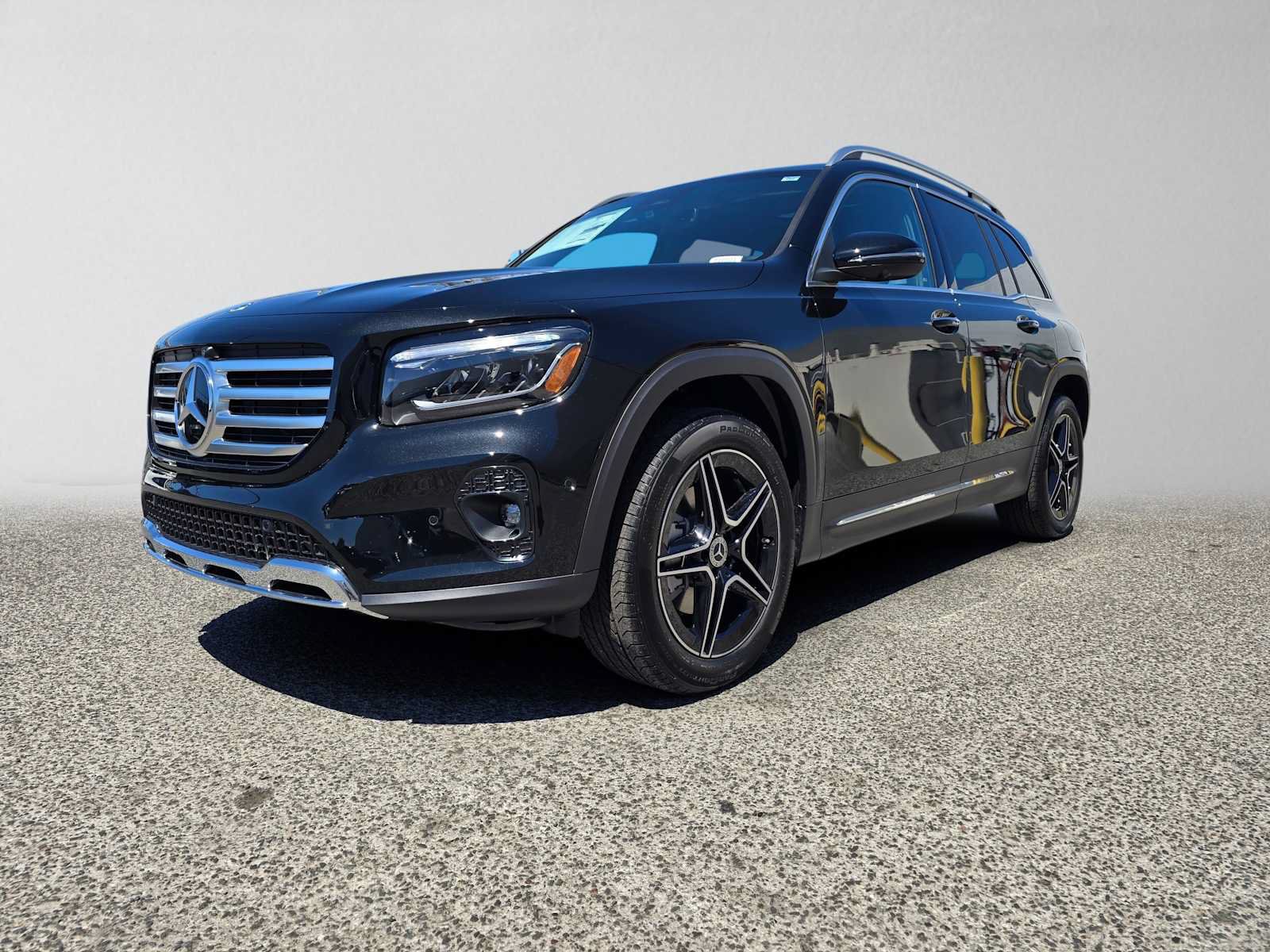 New 2026 Mercedes-Benz GLB 250 image 7