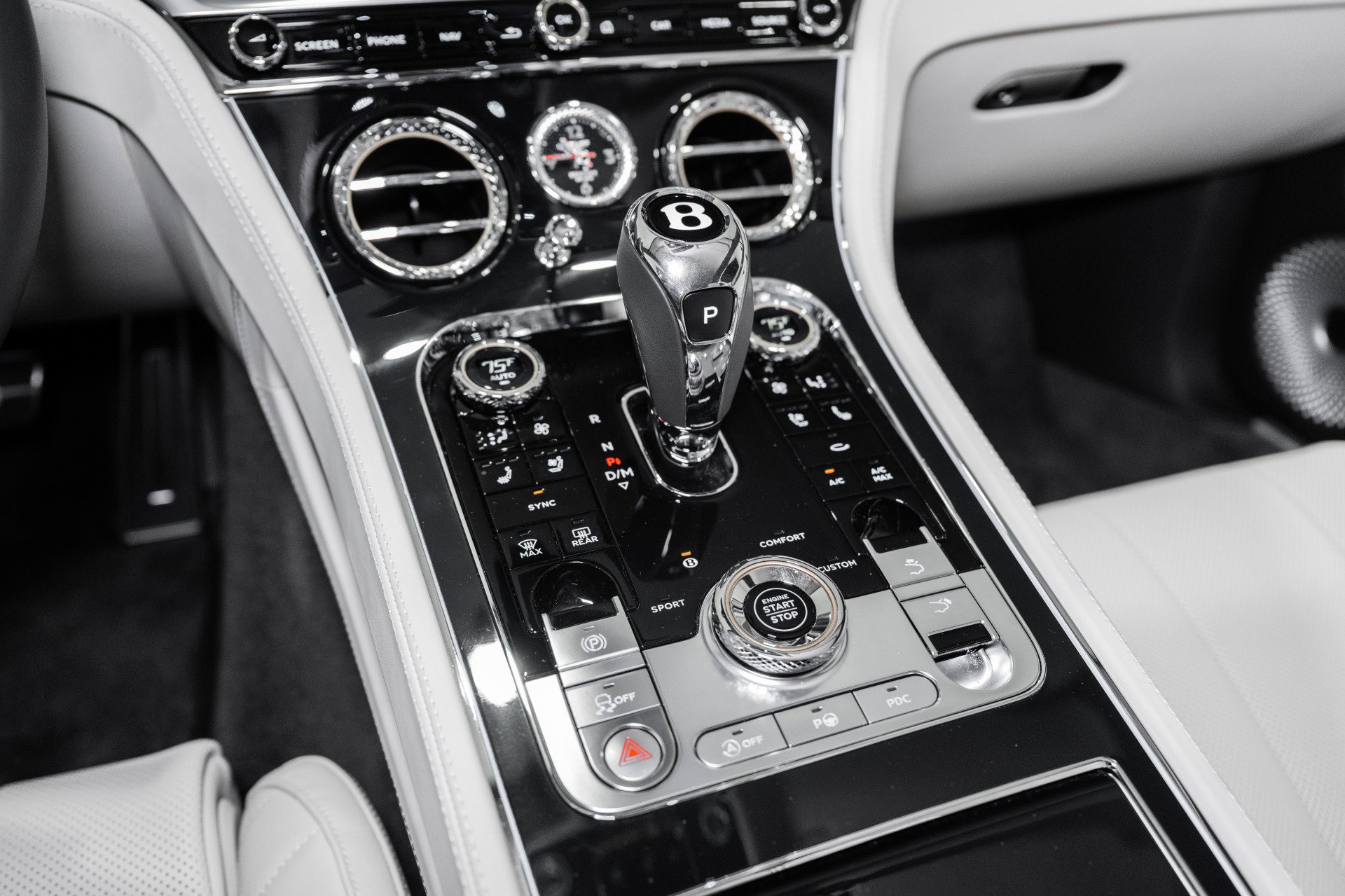 Certified 2023 Bentley Continental GT V8 AWD/4WD image 34