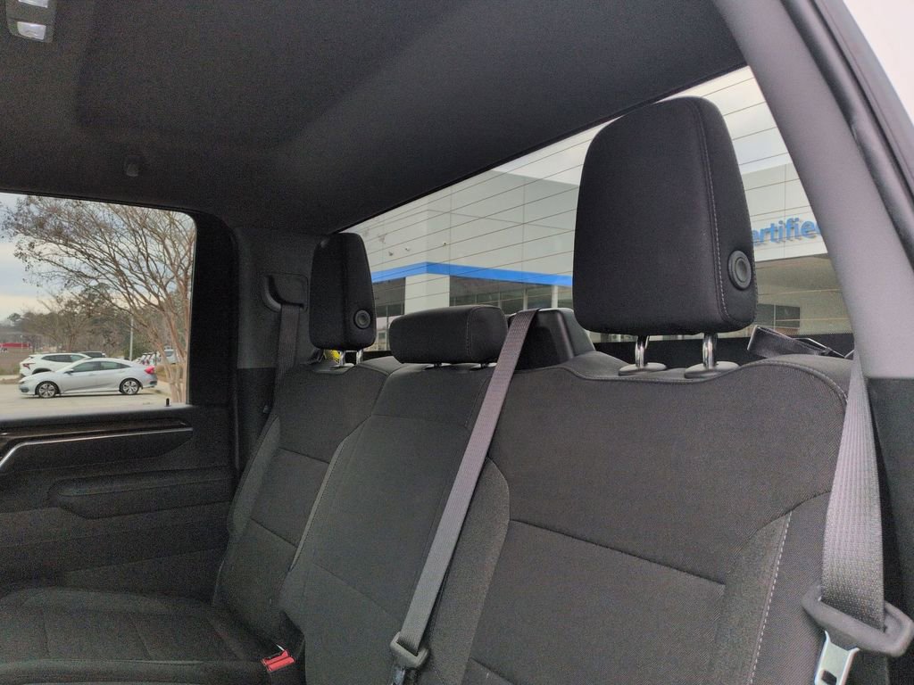 Used 2025 Chevrolet Silverado 2500 LT w/ Convenience Package image 28