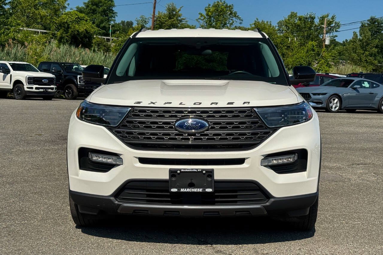 Used 2023 Ford Explorer XLT w/ Equipment Group 202A AWD/4WD image 8