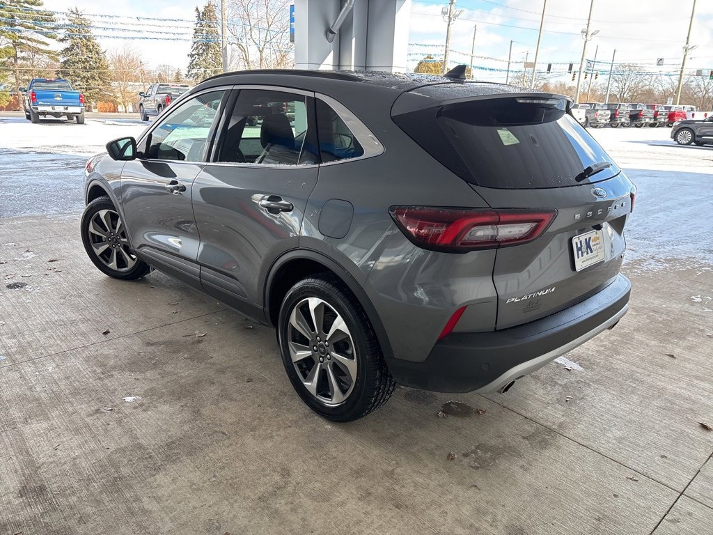 Used 2024 Ford Escape Platinum image 4