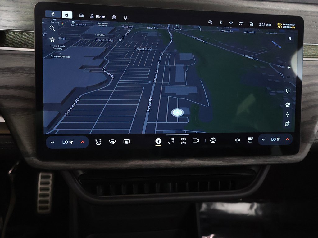 Used 2022 Rivian R1T Adventure image 41