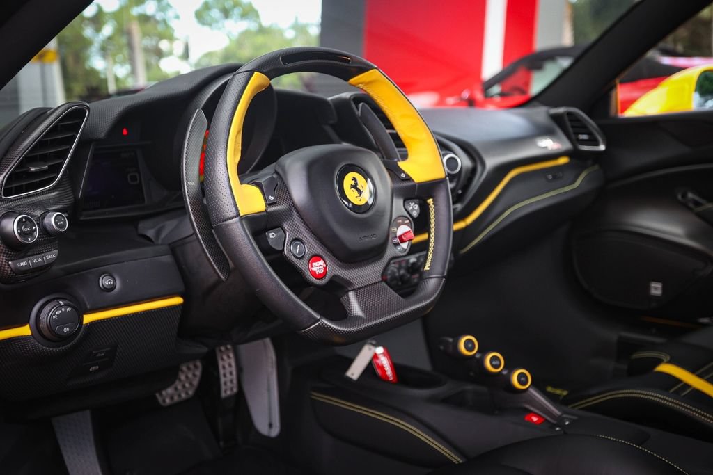 Used 2019 Ferrari 488 Pista Coupe RWD image 34