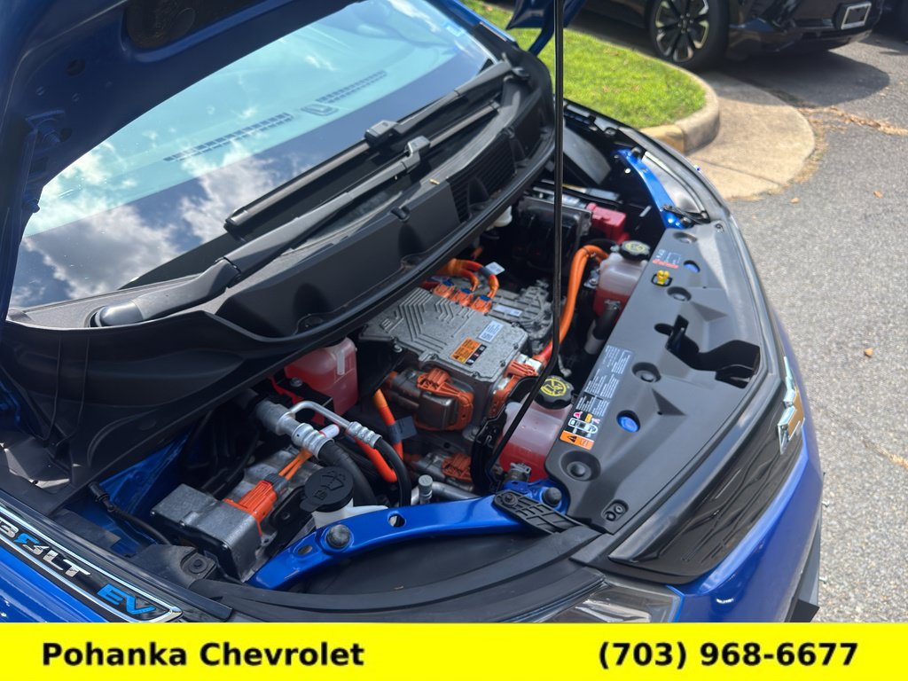 Used 2020 Chevrolet Bolt LT FWD image 32