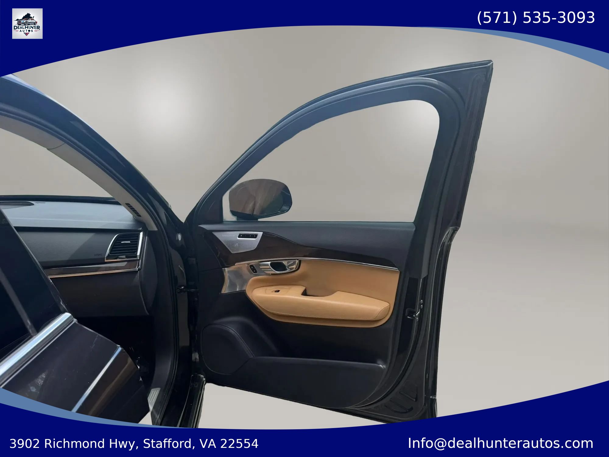 Used 2016 Volvo XC90 T6 Momentum w/ Protection Package Plus AWD/4WD image 12
