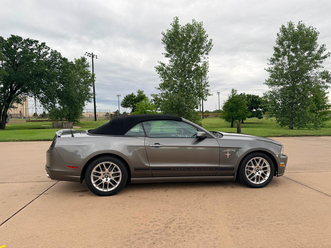 Used 2014 Ford Mustang Premium w/ Equipment Group 202A RWD image 23