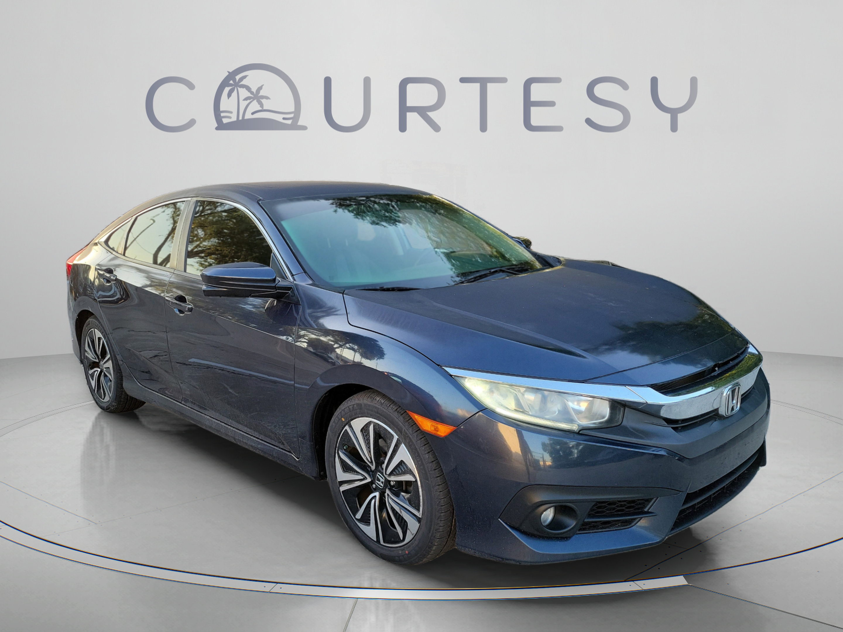 Used 2018 Honda Civic EX-L image 5